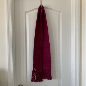 Ann Taylor Magenta 100% Cashmere Crochet Fringe Scarf New With Tag